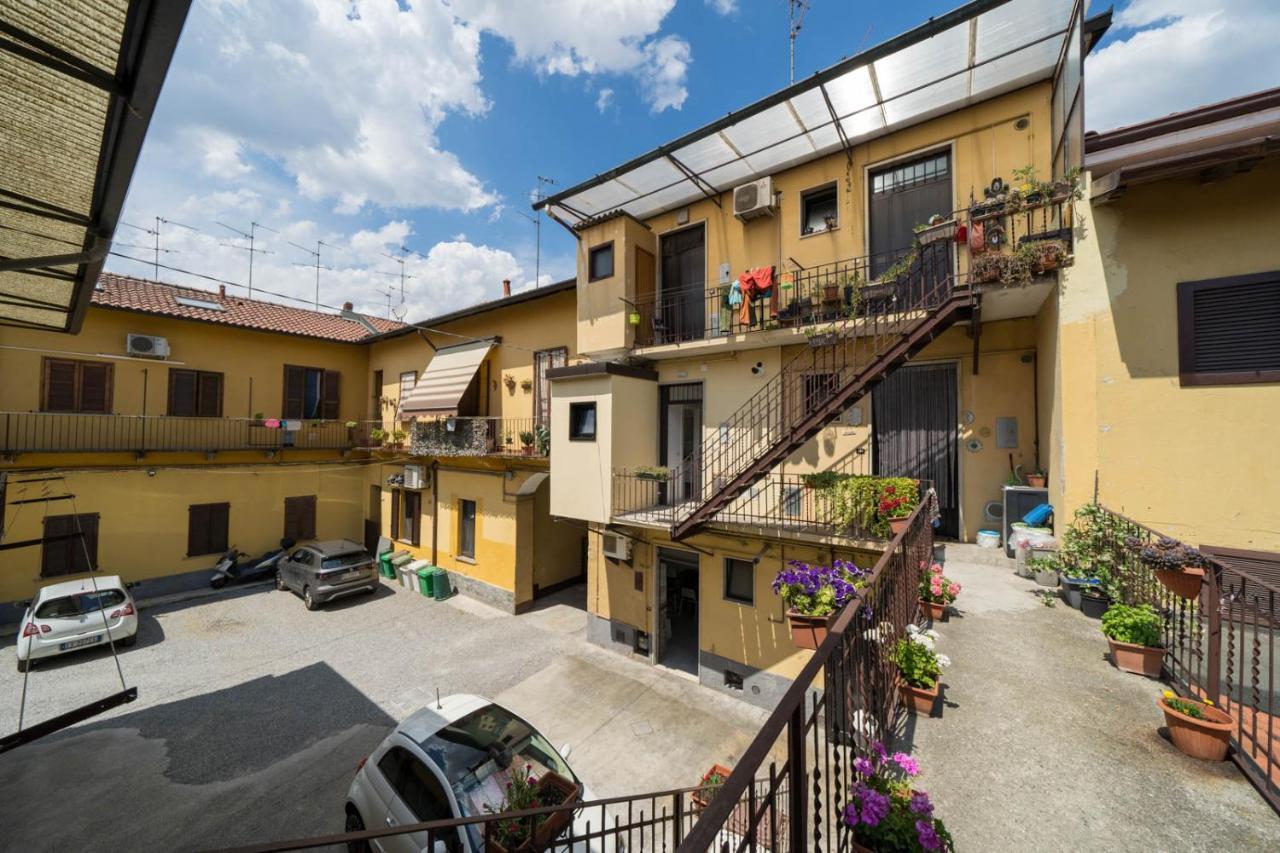 Beat House&Apartments Аґрате-Бріанца Екстер'єр фото